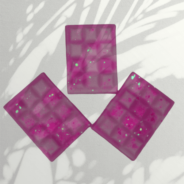 strawberry and lily mini wax melts