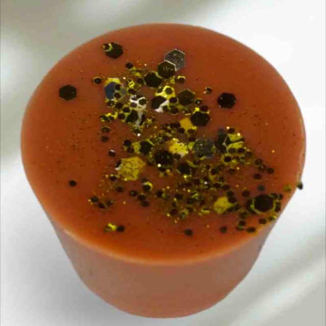 Tobacco Oud Wax Melts - Image 5